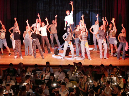 Grease – Bilder, Bilder, Bilder
