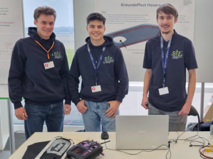 Jugend Forscht: RNG überzeugt mit Hovercraft